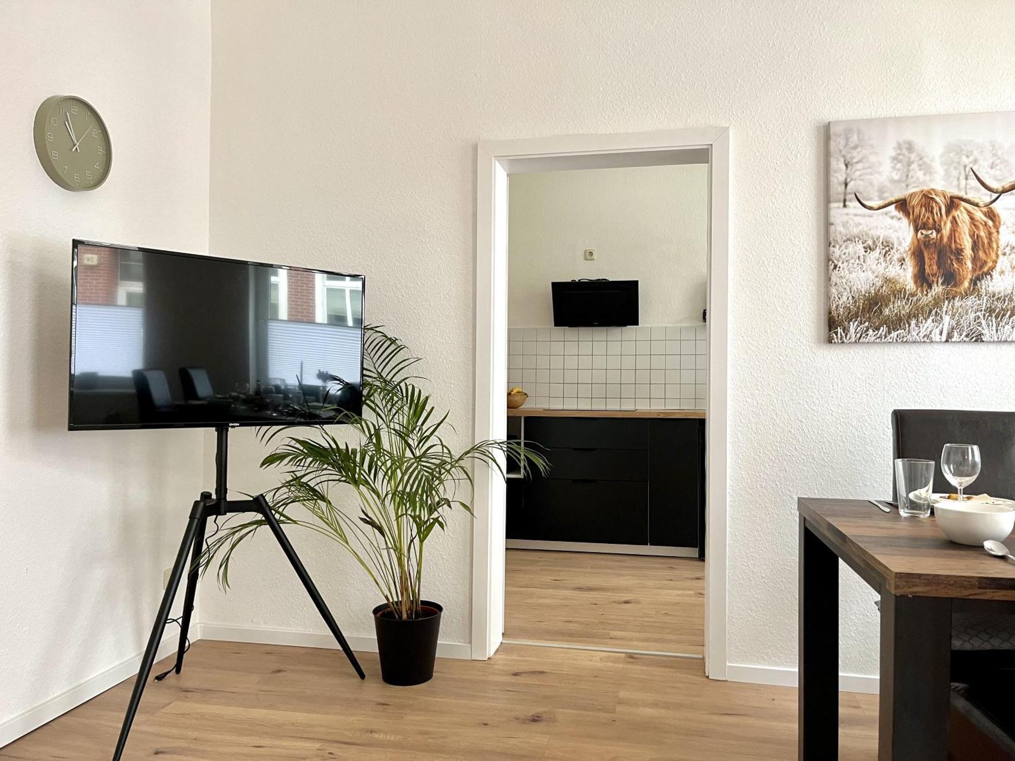 Endless: Studio Mit Netflix + Workstation Im Zentrum Schwerin  Exterior foto