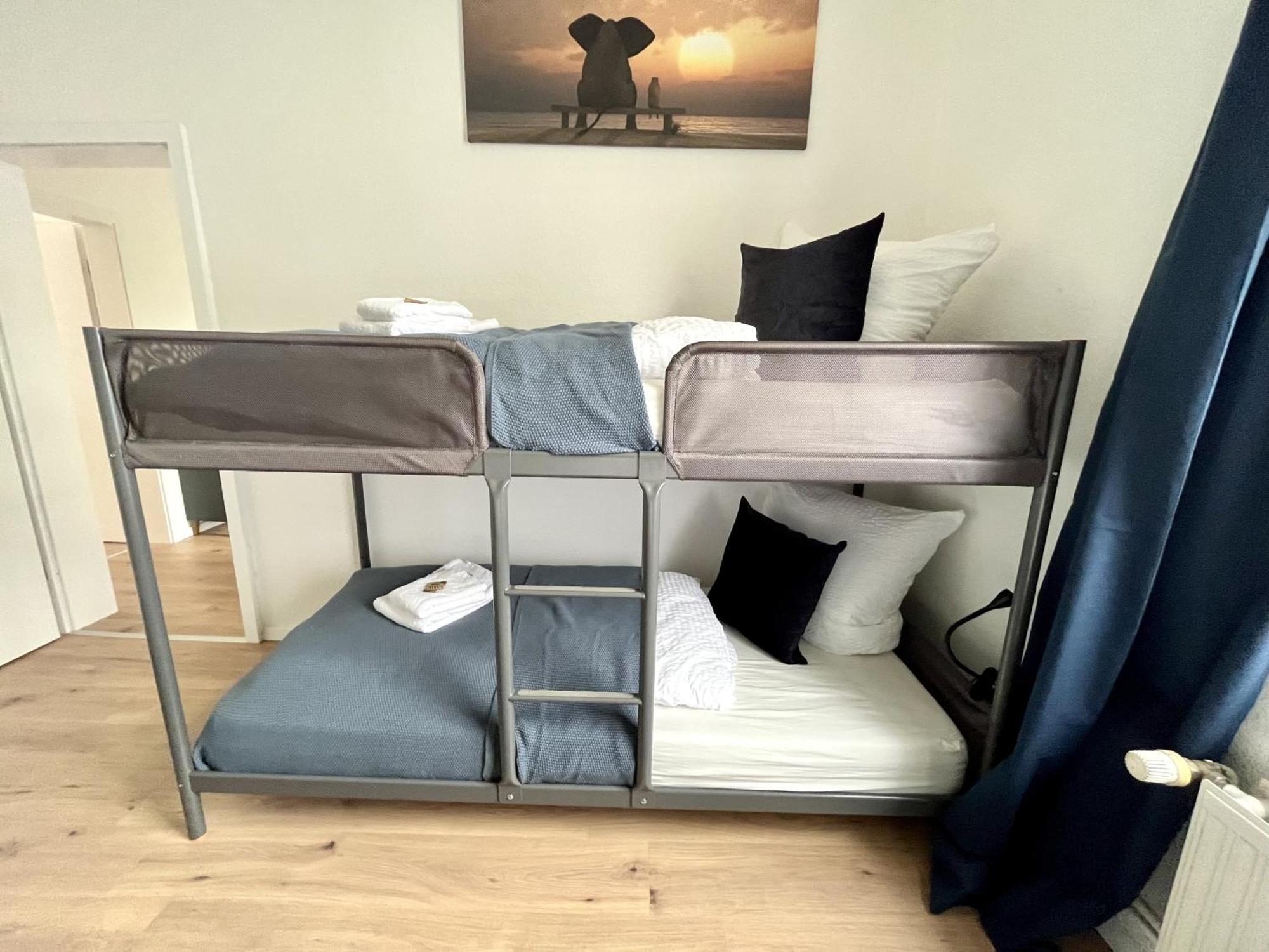 Endless: Studio Mit Netflix + Workstation Im Zentrum Schwerin  Exterior foto